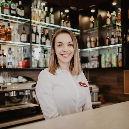 Hotel Zacisze Bratkowice 외부 사진